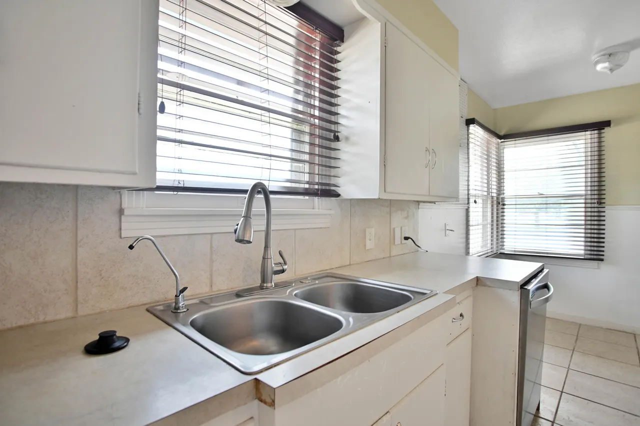 Photo 19 — 3501 26th Street, Lubbock, TX 79410