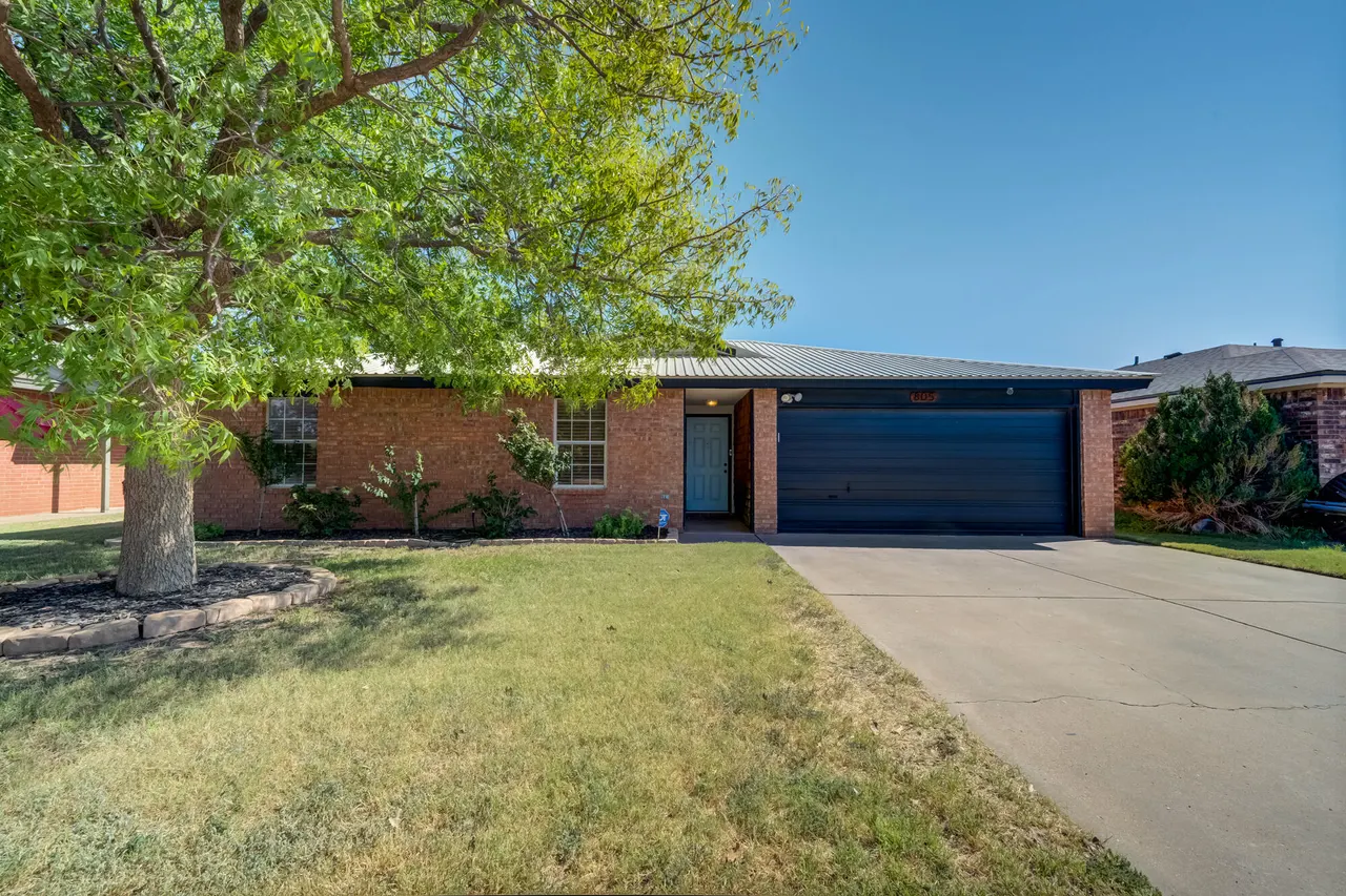 Front exterior — 805 Ironton Drive, Lubbock, TX 79416