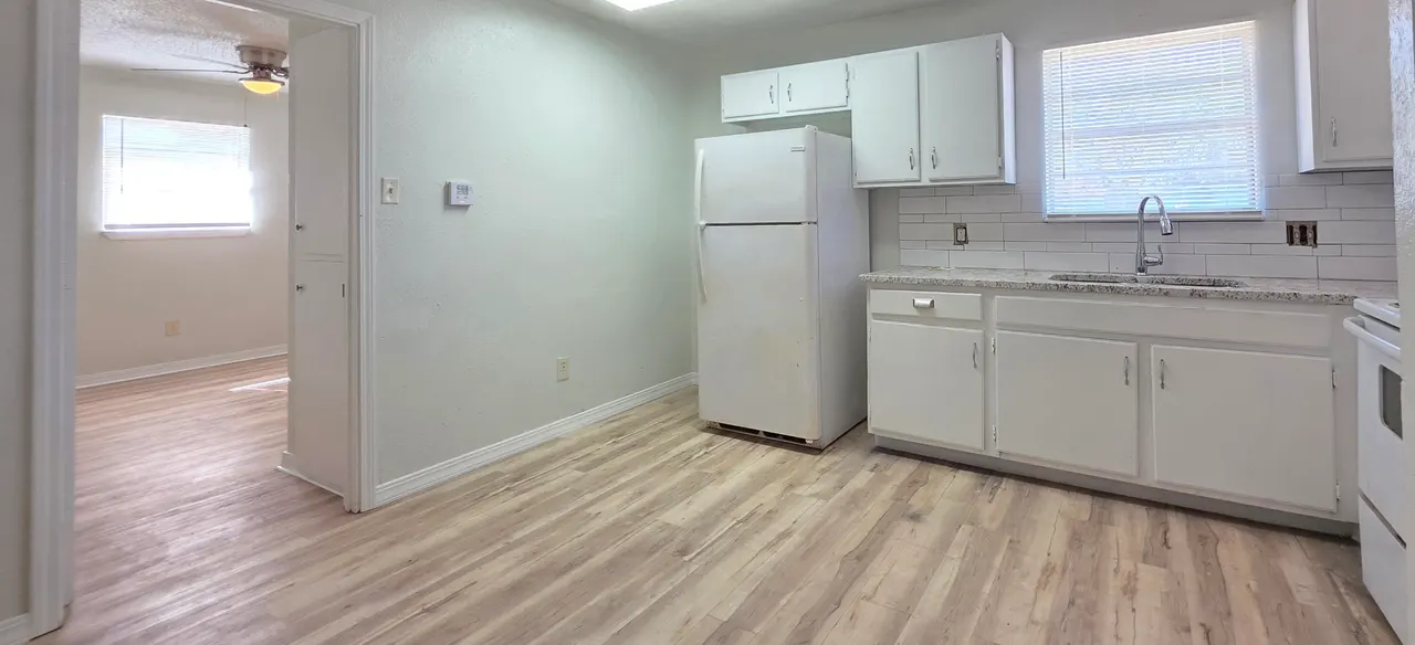 Photo 8 — 2207 15th Street A, Lubbock, TX 79401