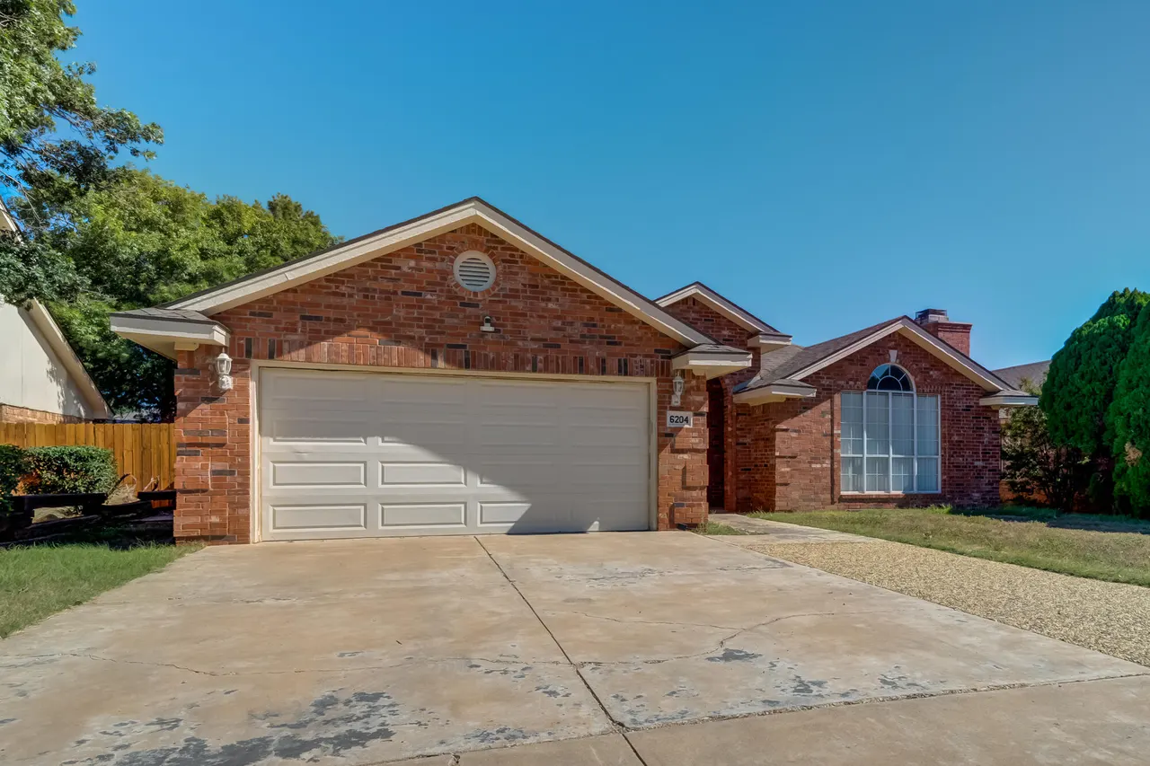 Photo 8 — 6204 9th Street, Lubbock, TX 79416