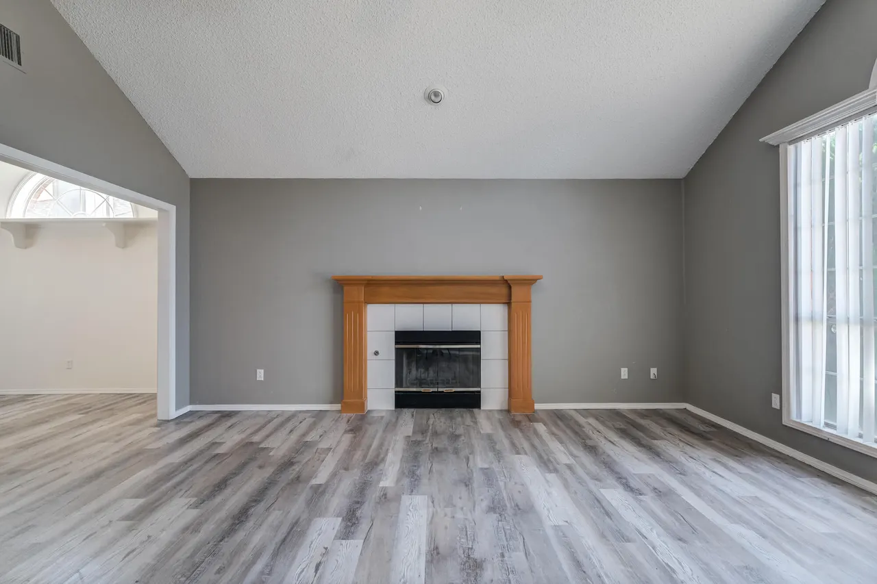 Photo 11 — 6204 9th Street, Lubbock, TX 79416
