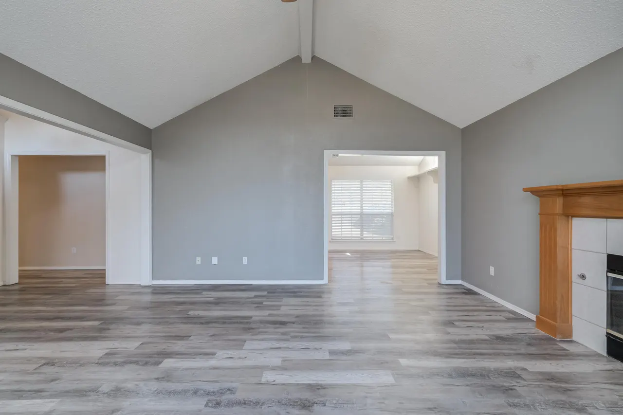 Photo 13 — 6204 9th Street, Lubbock, TX 79416