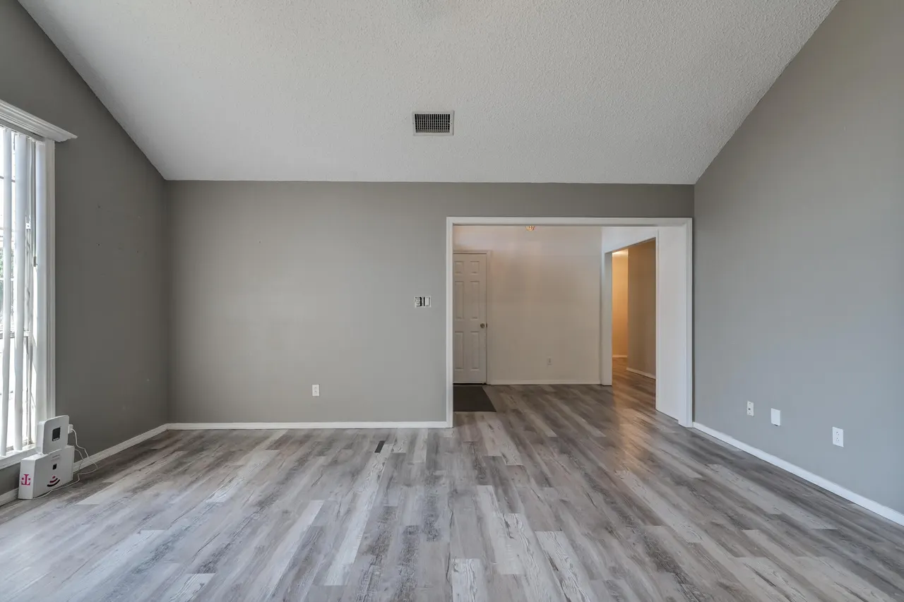 Photo 15 — 6204 9th Street, Lubbock, TX 79416
