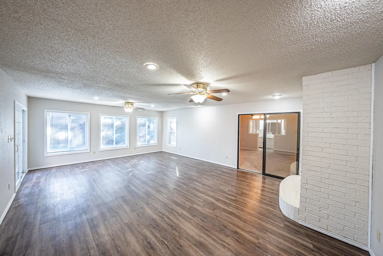 Photo 8 — 4424 76th Street, Lubbock, TX 79424