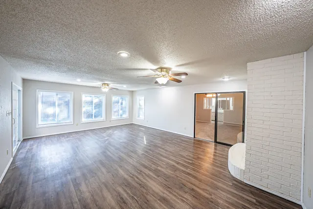 Photo 8 — 4424 76th Street, Lubbock, TX 79424