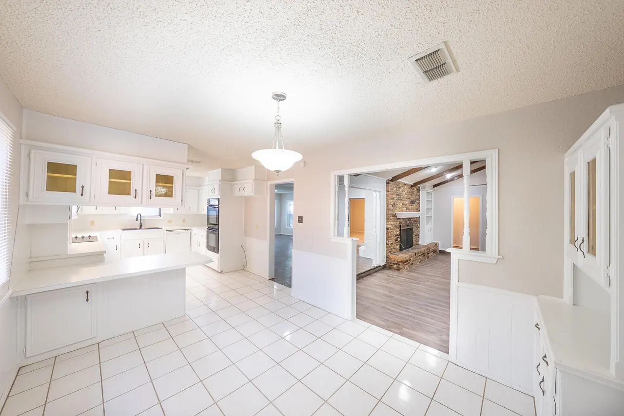 Photo 7 — 4424 76th Street, Lubbock, TX 79424
