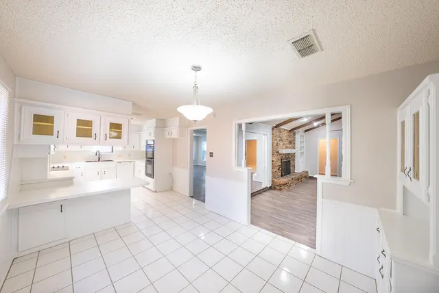 Photo 7 — 4424 76th Street, Lubbock, TX 79424