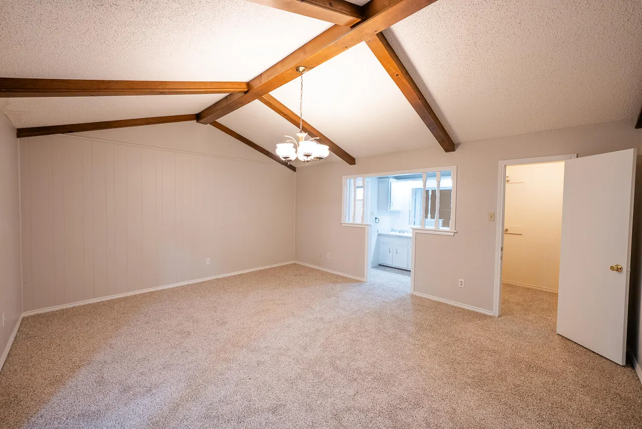 Photo 11 — 4424 76th Street, Lubbock, TX 79424