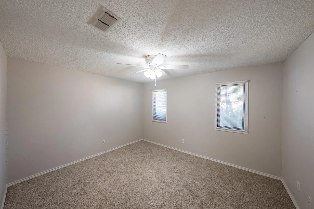 Photo 15 — 4424 76th Street, Lubbock, TX 79424