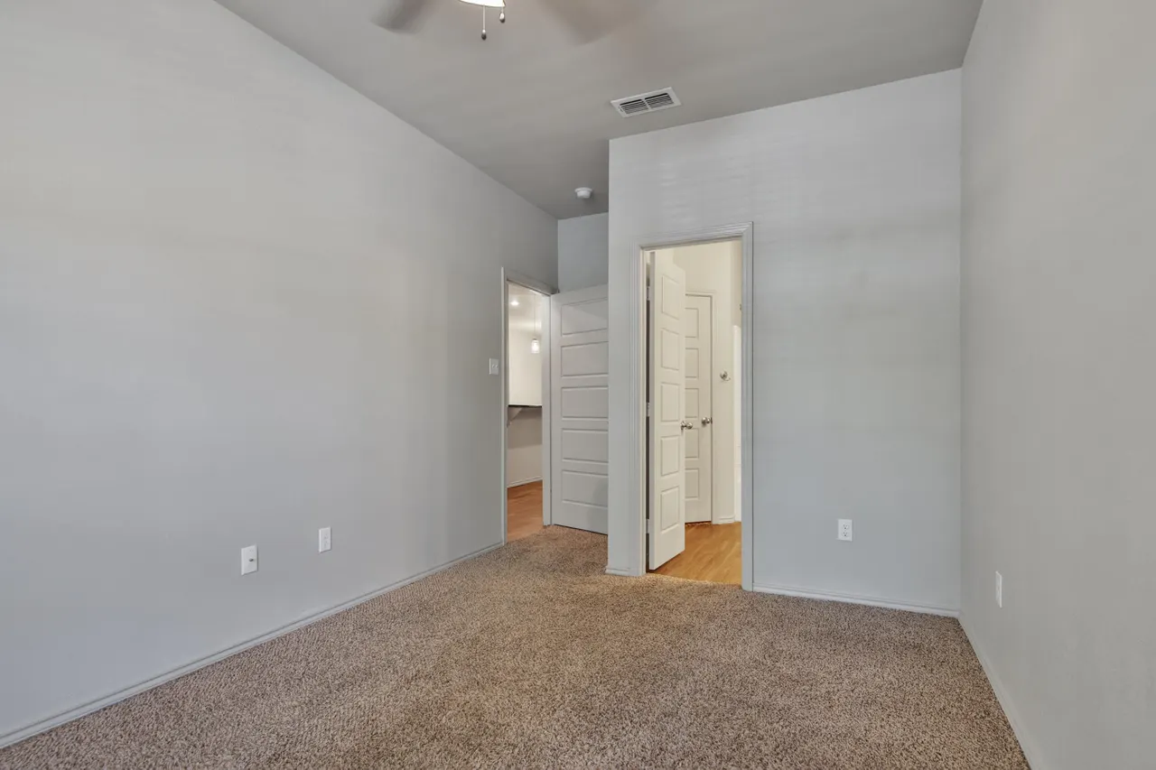 Photo 10 — 2109 10th Street, Lubbock, TX 79401