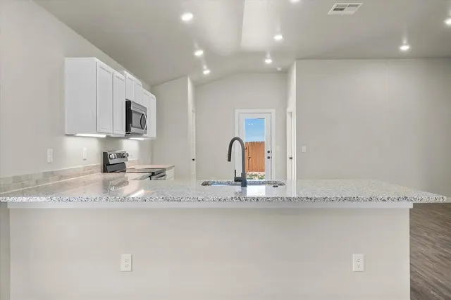 Photo 5 — 3516 Turner Avenue, Lubbock, TX 79407