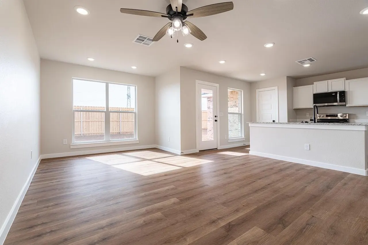 Photo 3 — 3521 Turner Avenue, Lubbock, TX 79407