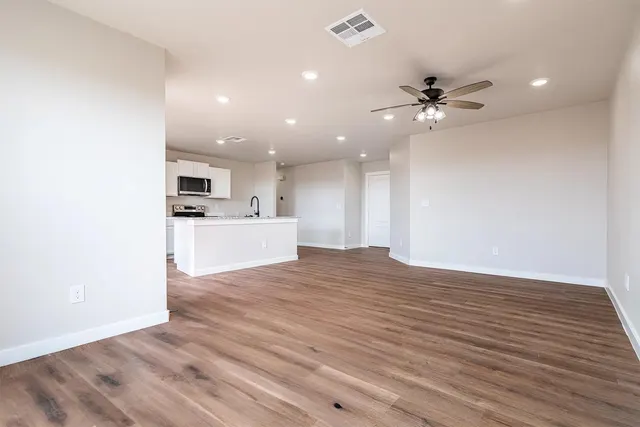 Photo 5 — 3521 Turner Avenue, Lubbock, TX 79407