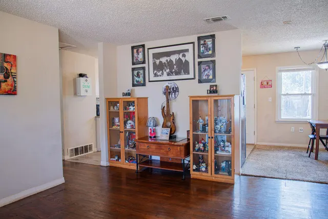 Photo 4 — 4801 40th Street, Lubbock, TX 79414