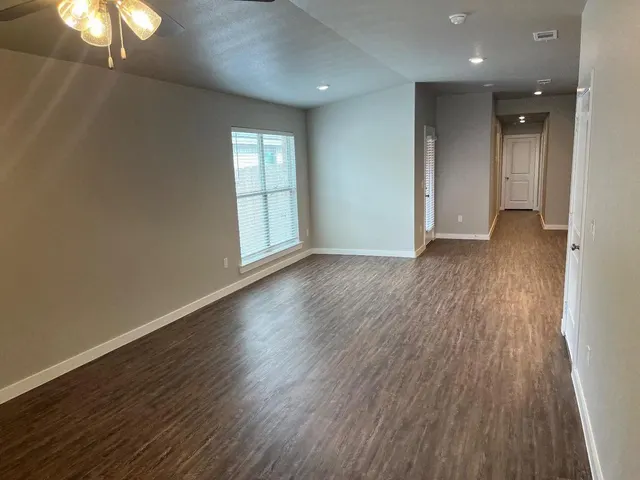 Photo 4 — 411 E 21st Street A, Wolfforth, TX 79382