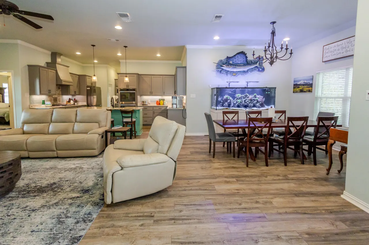 Photo 5 — 6106 86th Street, Lubbock, TX 79424