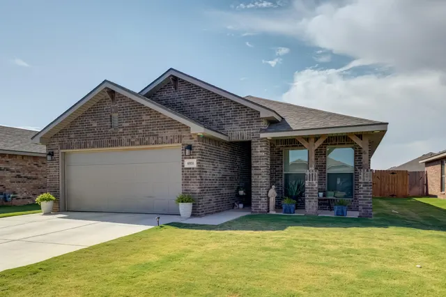 Photo 3 — 6931 10th Street, Lubbock, TX 79416