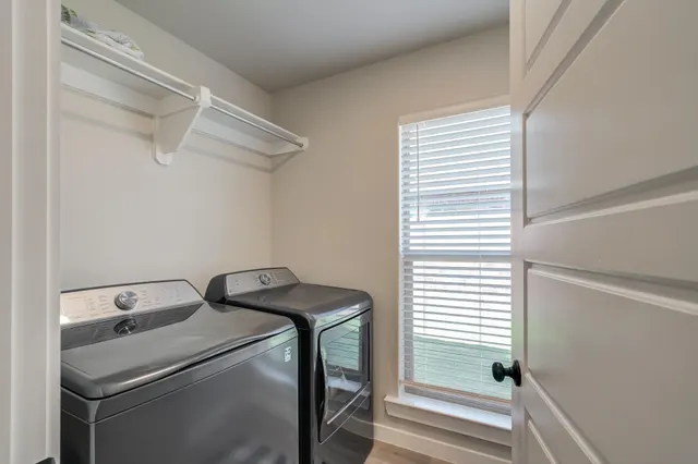 Photo 6 — 6931 10th Street, Lubbock, TX 79416