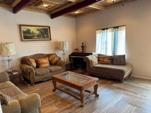 Photo 6 — 1615 10th Street, Wilson, TX 79381