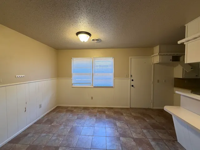 Photo 4 — 4313 58th Street A, Lubbock, TX 79413