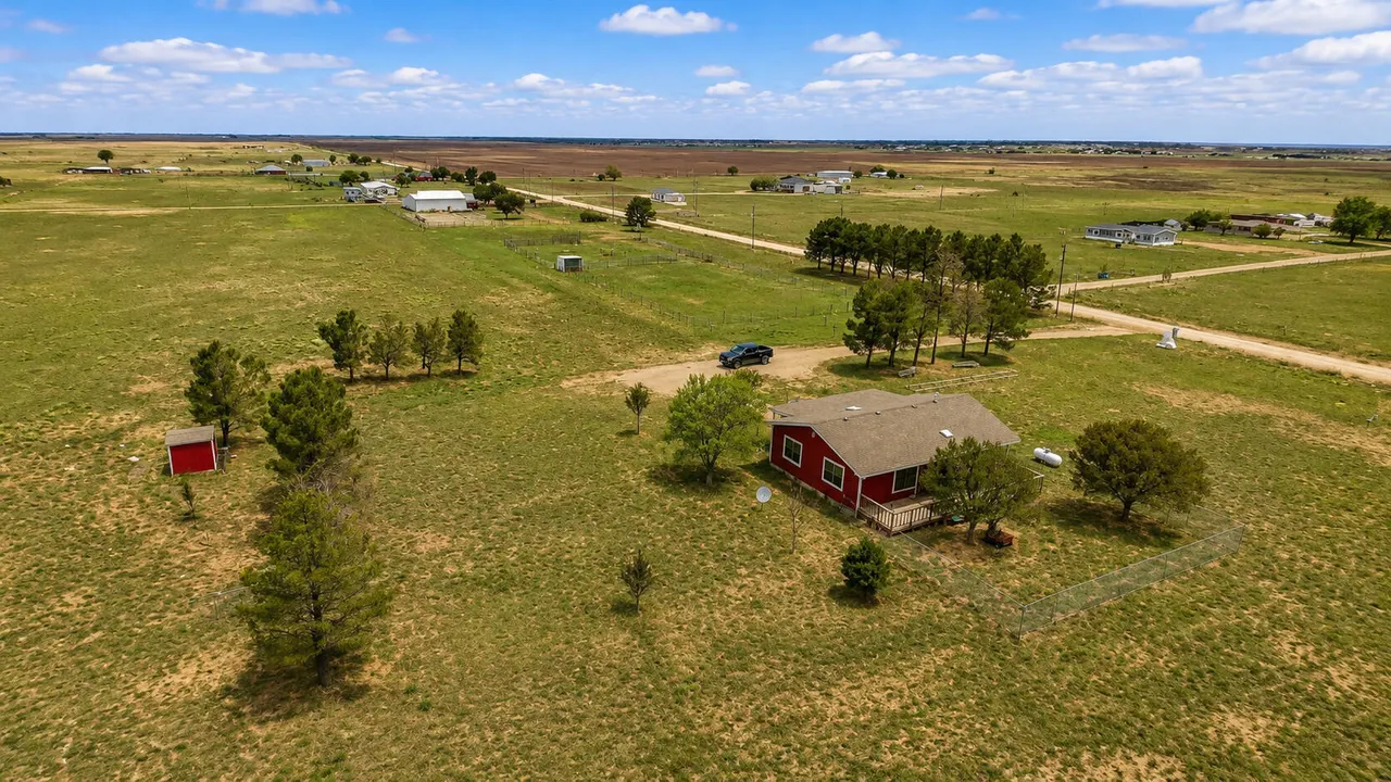 Photo 4 — 1111 County Road 7900, Lubbock, TX 79423