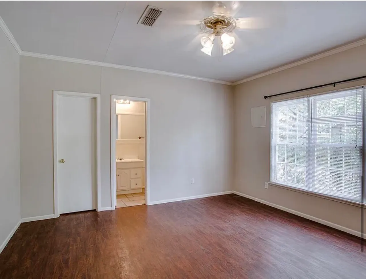 Photo 10 — 3604 24th Street, Lubbock, TX 79410