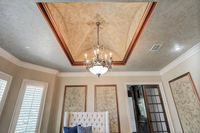 Photo 8 — 15 Whisperwood Circle, Lubbock, TX 79416