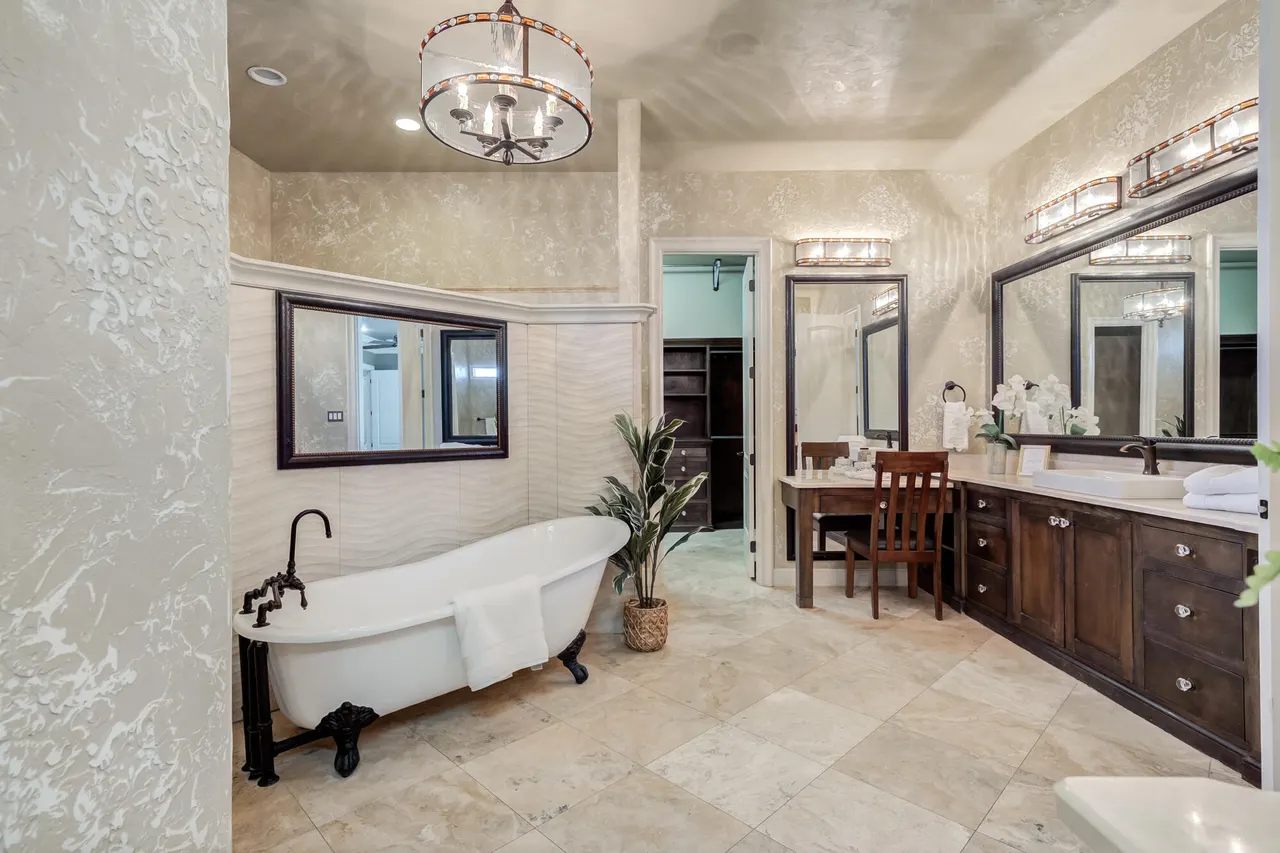 Photo 57 — 15 Whisperwood Circle, Lubbock, TX 79416