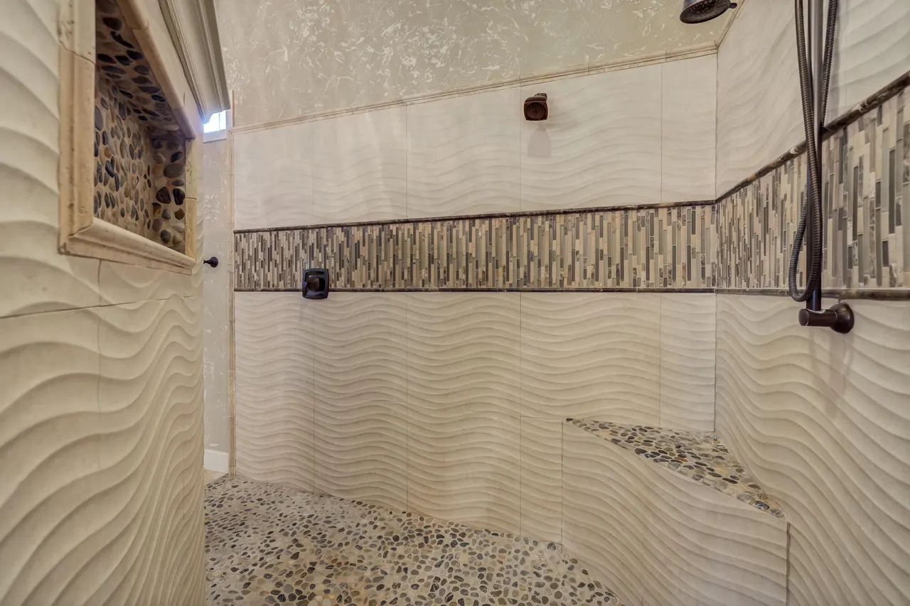 Photo 61 — 15 Whisperwood Circle, Lubbock, TX 79416