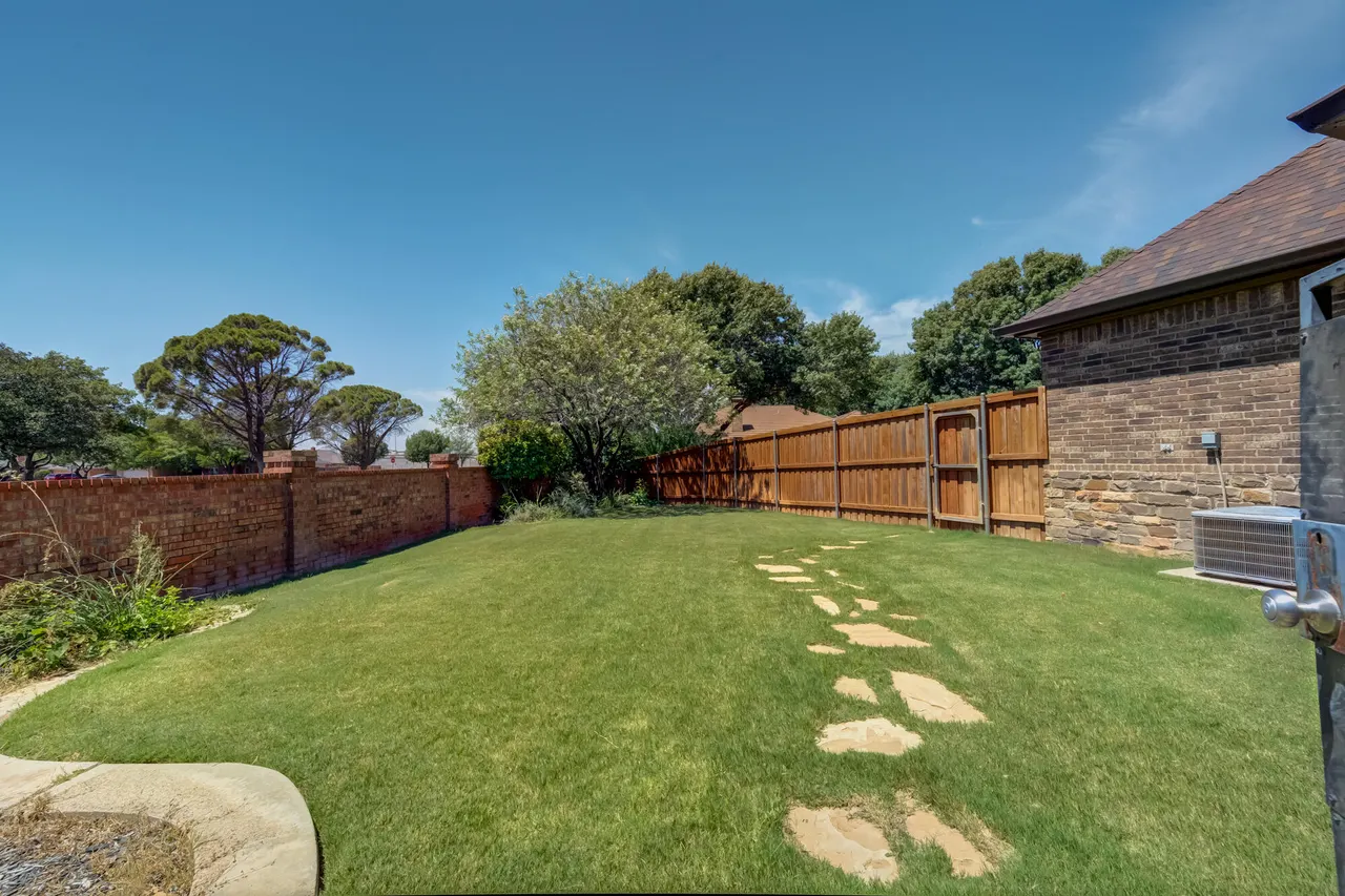 Photo 99 — 15 Whisperwood Circle, Lubbock, TX 79416