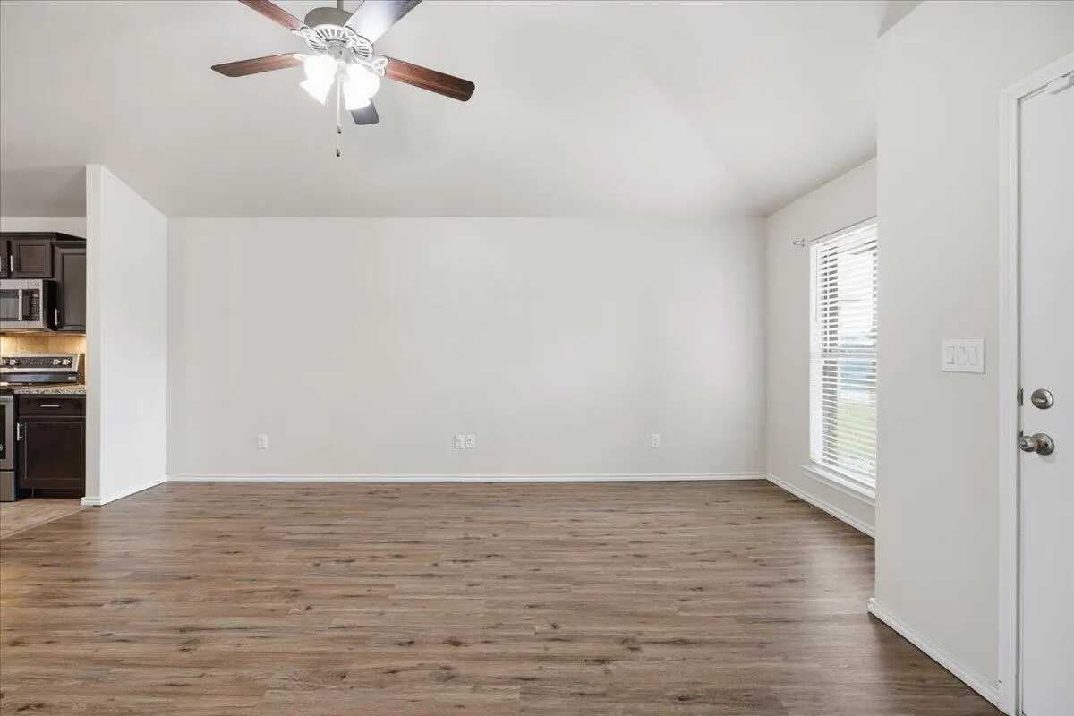 Photo 5 — 9914 Viola Avenue, Lubbock, TX 79424