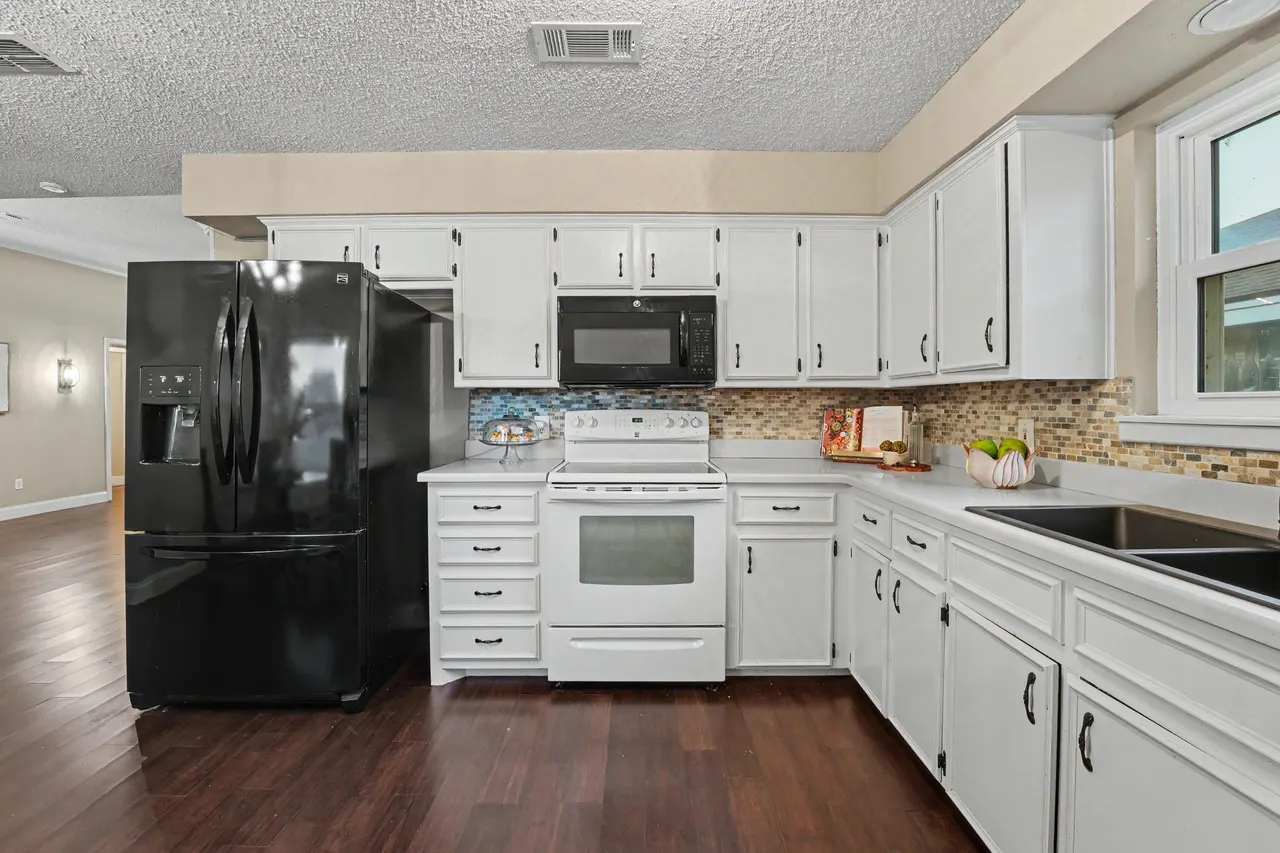 Photo 10 — 5604 96th Street, Lubbock, TX 79424