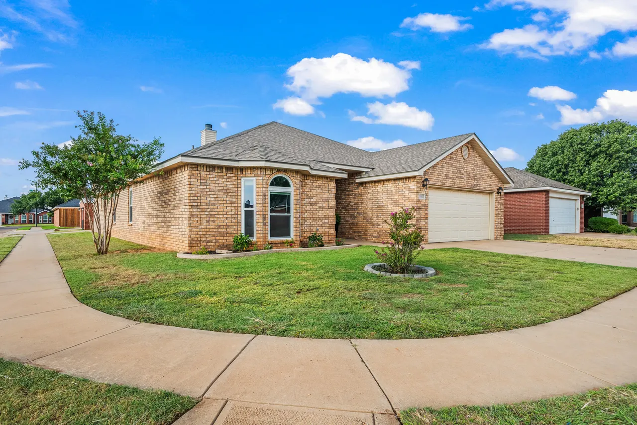Front exterior — 6811 84th Street, Lubbock, TX 79424