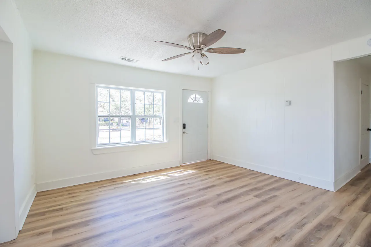 Photo 5 — 1501 8th Street, Levelland, TX 79336