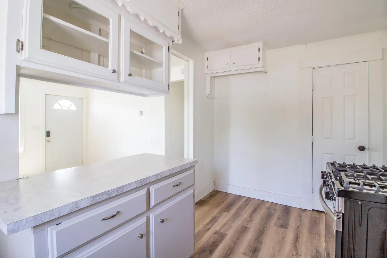 Photo 10 — 1501 8th Street, Levelland, TX 79336