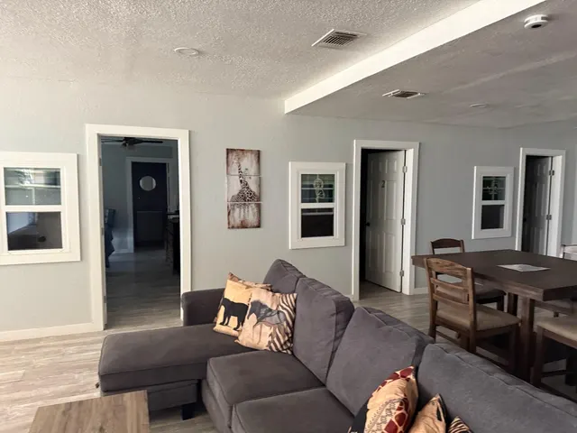 Photo 4 — 2123 15th Street, Lubbock, TX 79401