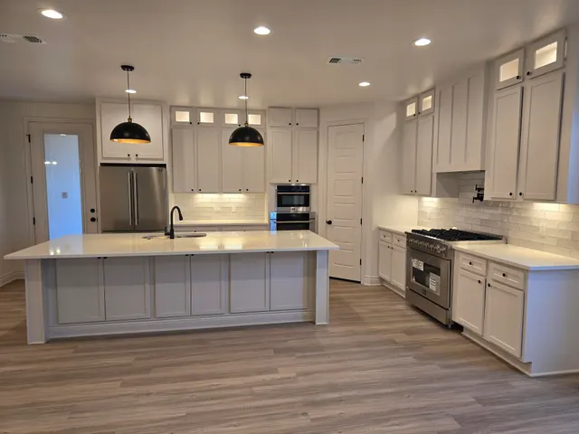Photo 3 — 7814 53rd Street, Lubbock, TX 79407
