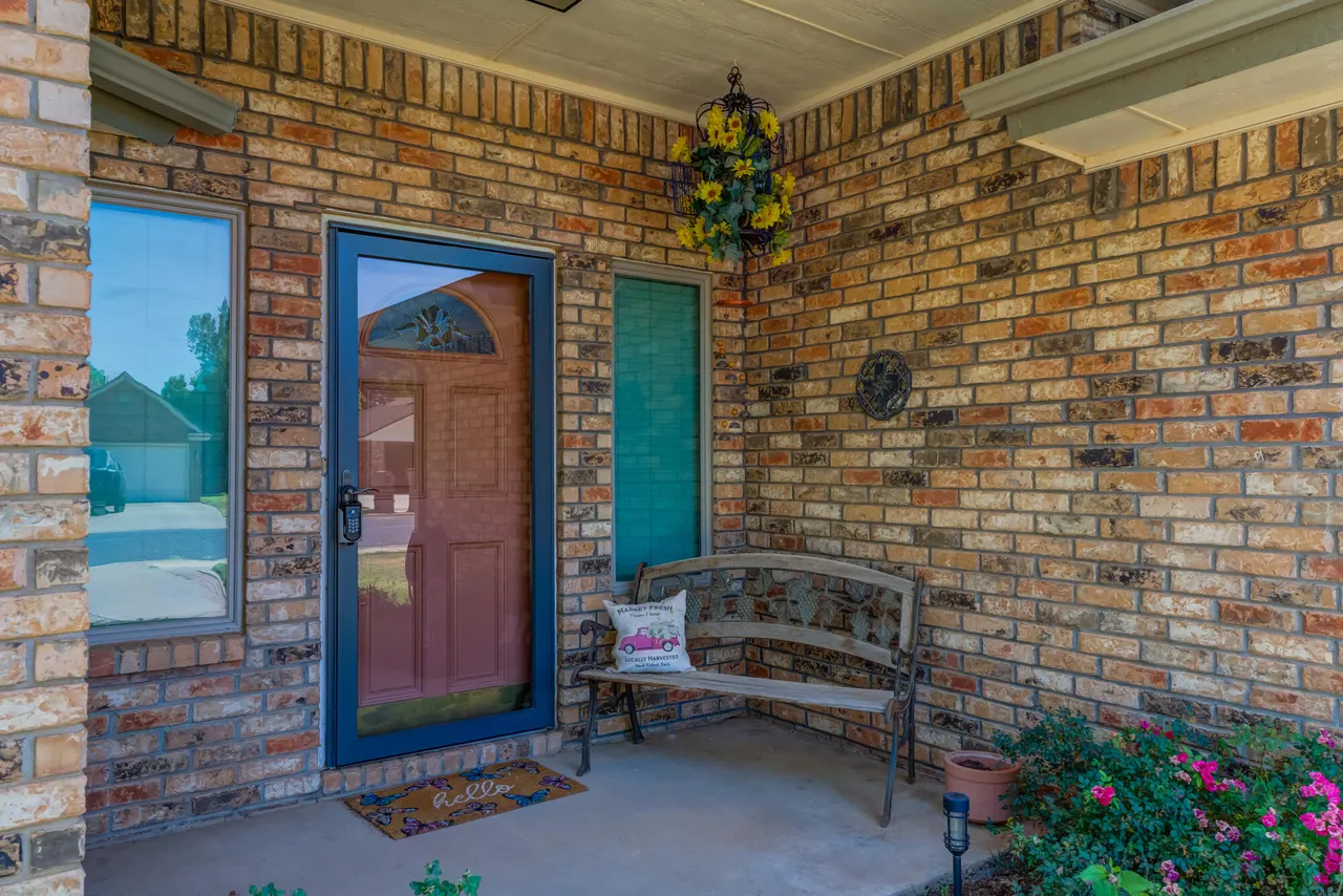 Photo 9 — 5920 72nd Street, Lubbock, TX 79424