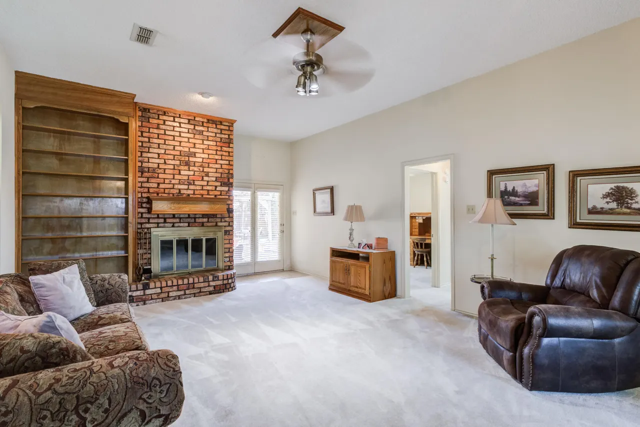 Photo 11 — 5920 72nd Street, Lubbock, TX 79424