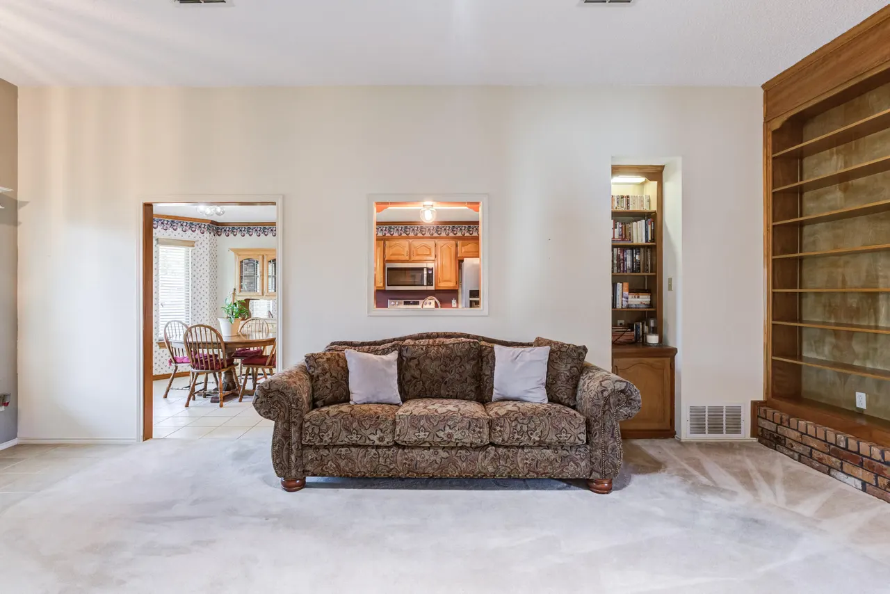 Photo 12 — 5920 72nd Street, Lubbock, TX 79424
