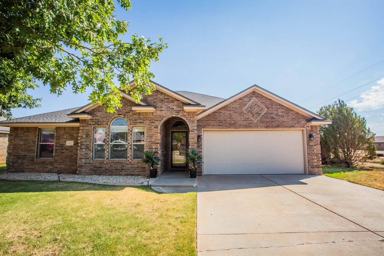 Photo 2 — 401 McMillen Avenue, Wolfforth, TX 79382