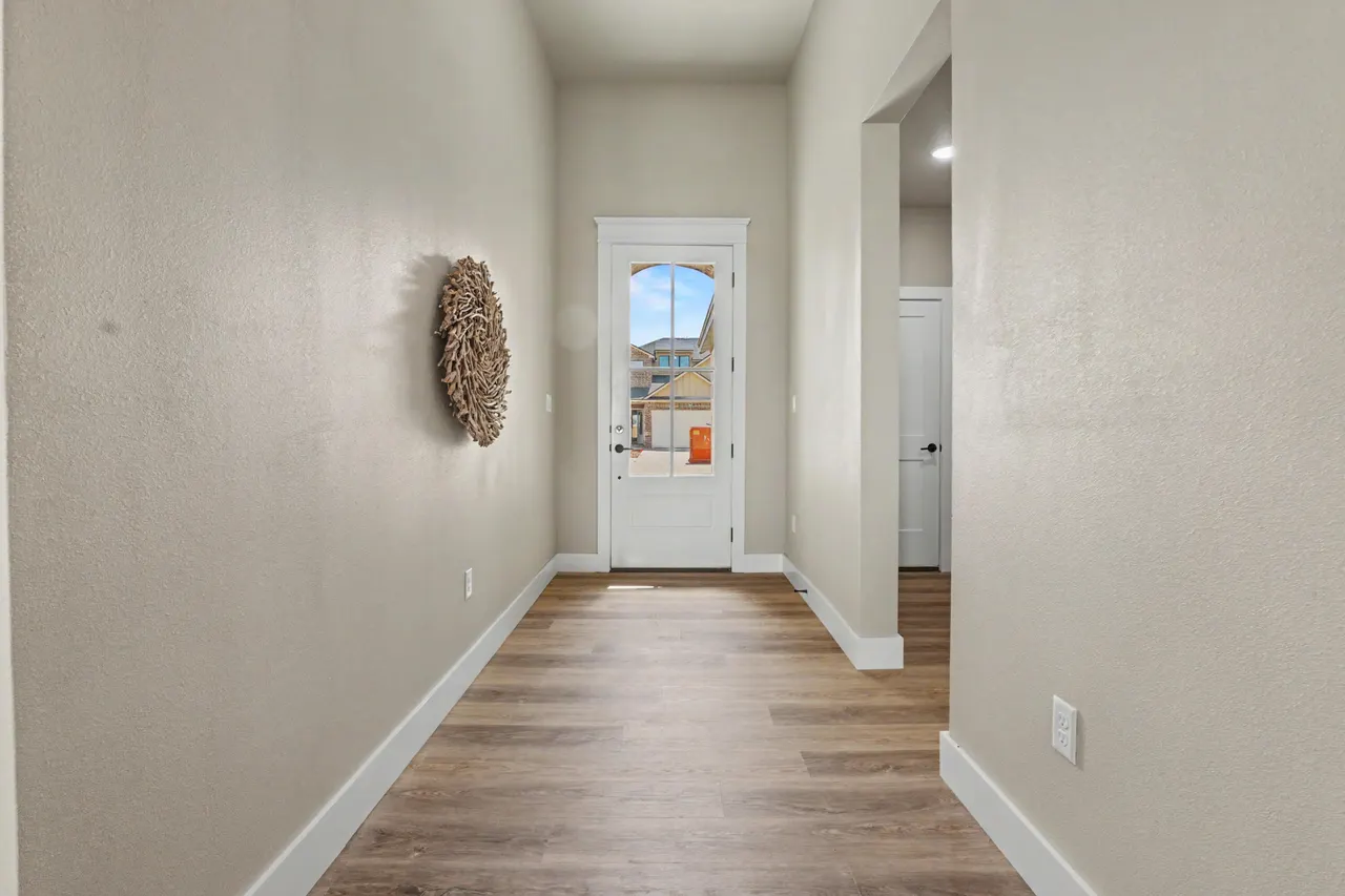 Photo 4 — 411 Essex Lane, Wolfforth, TX 79382