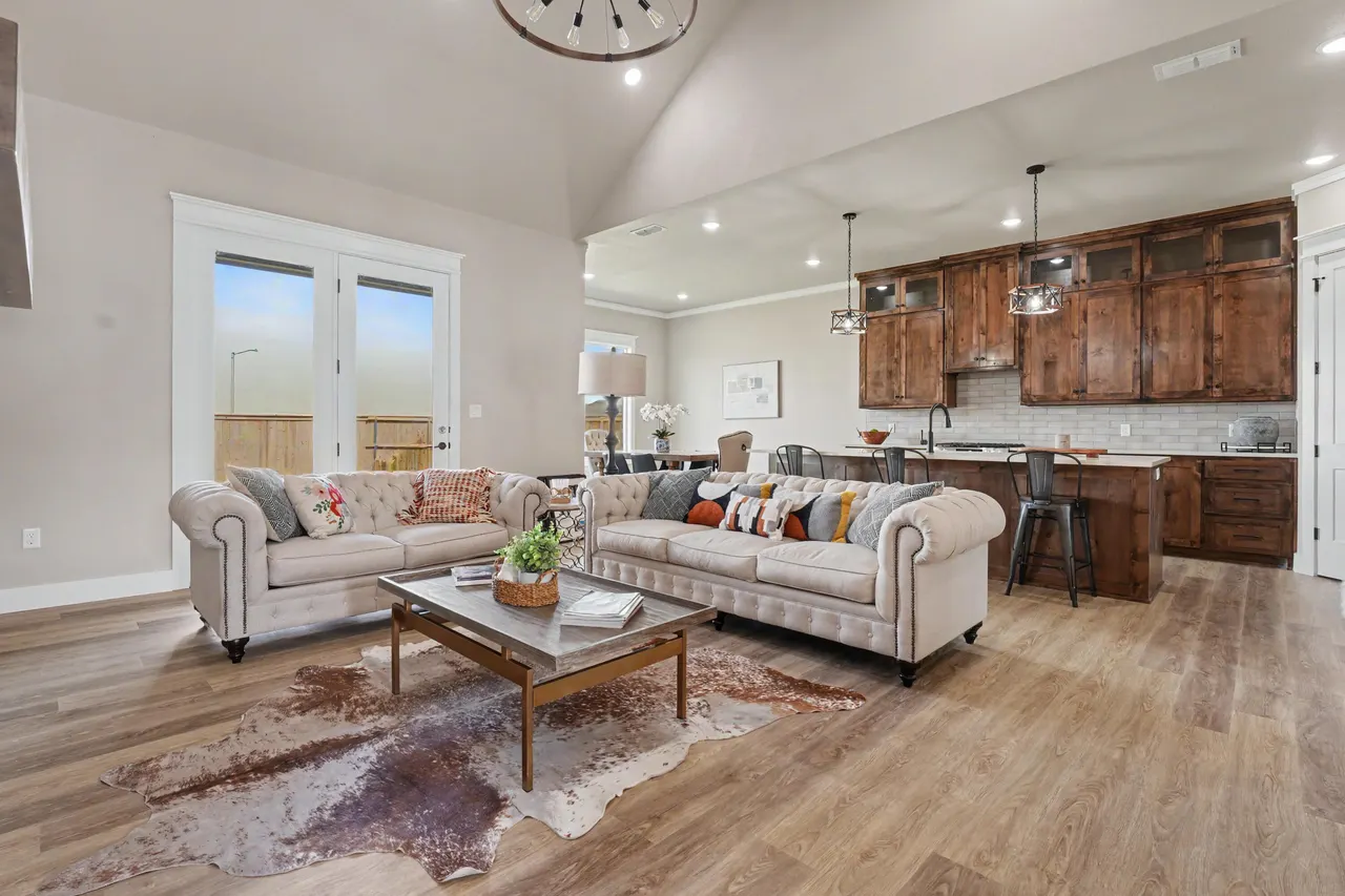 Photo 5 — 411 Essex Lane, Wolfforth, TX 79382