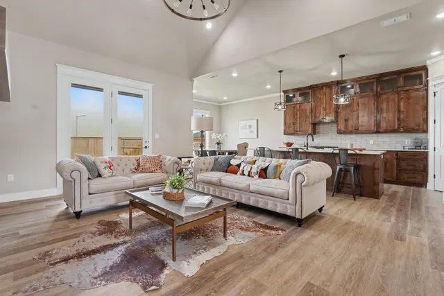 Photo 5 — 411 Essex Lane, Wolfforth, TX 79382