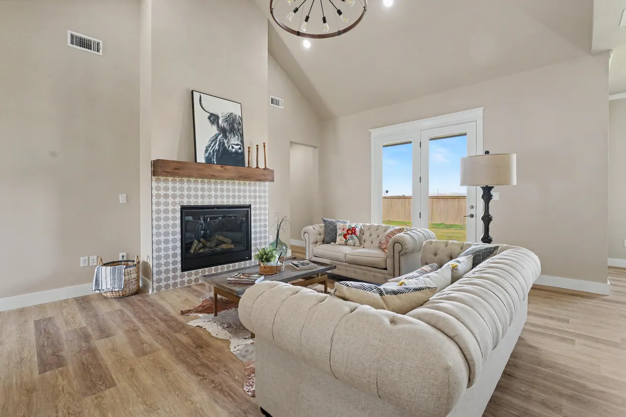 Photo 13 — 411 Essex Lane, Wolfforth, TX 79382