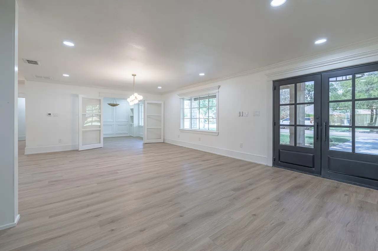 Photo 7 — 4617 10th Street, Lubbock, TX 79416