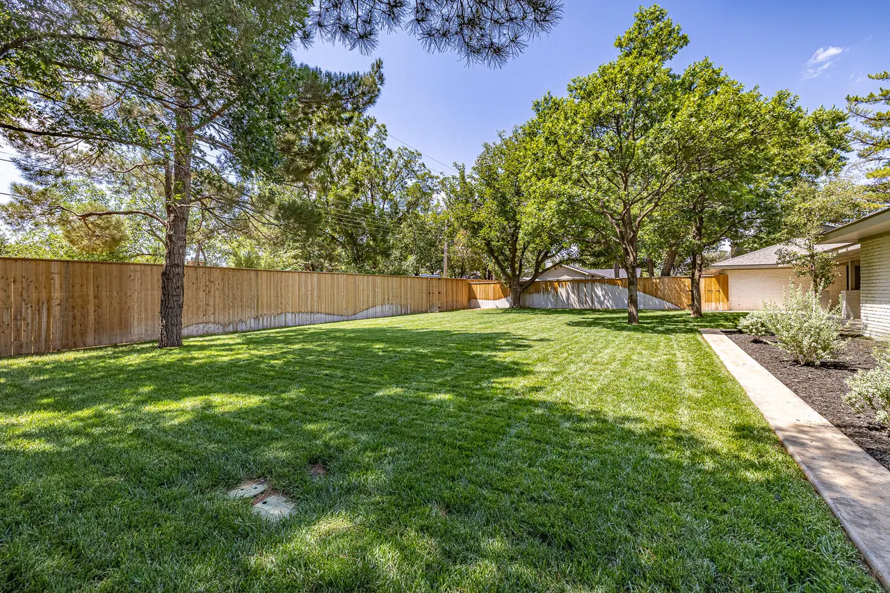 Photo 72 — 4617 10th Street, Lubbock, TX 79416