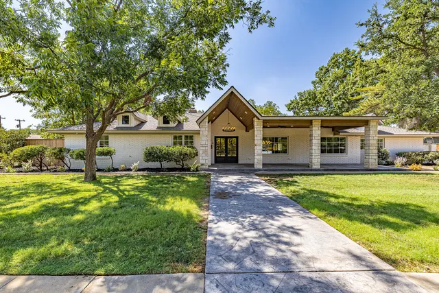 Front exterior — 4617 10th Street, Lubbock, TX 79416