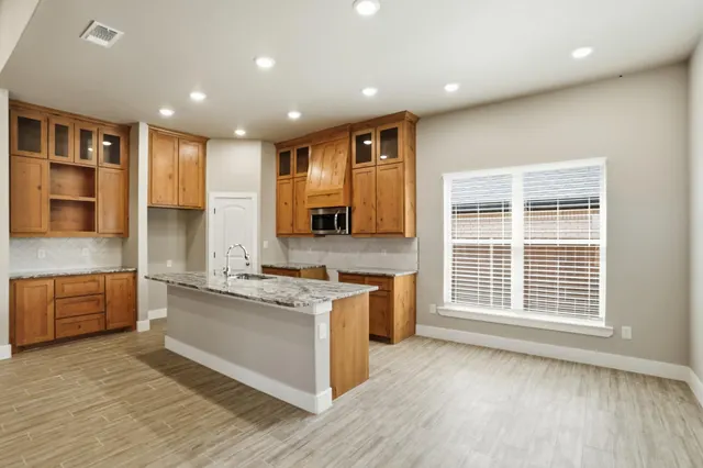 Photo 6 — 612 E 14th Street, Wolfforth, TX 79382