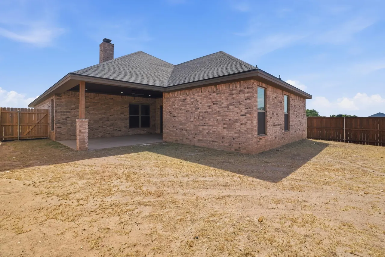 Photo 8 — 612 E 14th Street, Wolfforth, TX 79382